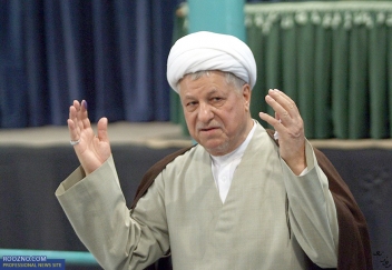 چگونه آیت الله هاشمی تبدیل به صدای میانه رو و اعتدالی در درون ایران شد؟ چگونه آیت الله هاشمی تبدیل به صدای میانه رو و اعتدالی در درون ایران شد؟