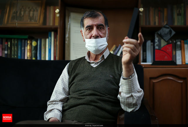 رییسی به من گفت در انتخابات کاندیدا نمی شوم /  امام ورود نظامی‌ها را به ریاست جمهوری منع نکردند