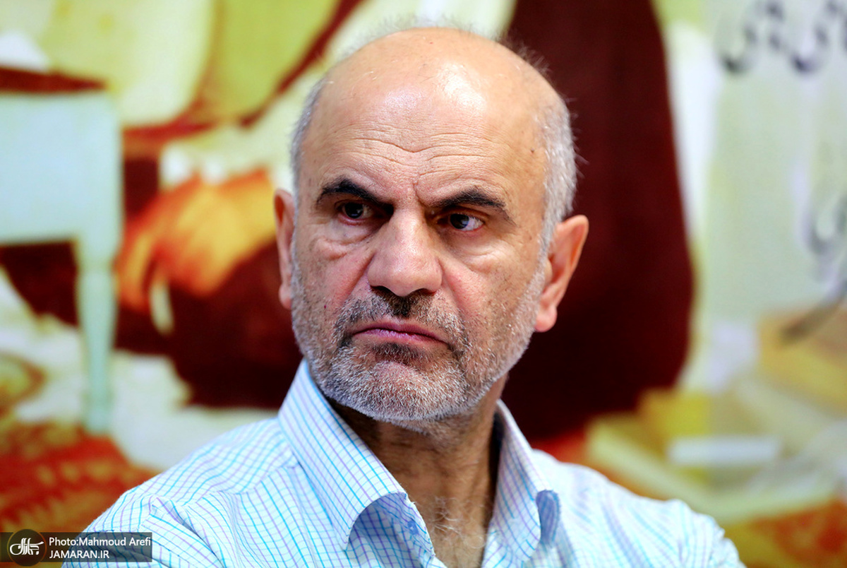 فرشاد مومنی خبر داد: تعداد خانوارهای زیر خط فقر به 10 میلیون رسید فرشاد مومنی خبر داد: تعداد خانوارهای زیر خط فقر به 10 میلیون رسید