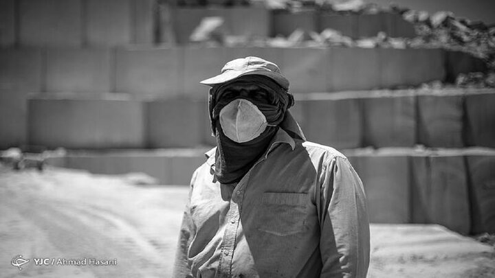 حداقل حقوق کارگران برای سال جدید ۵ میلیون و ۶۰۰ هزار تومان! حداقل حقوق کارگران برای سال جدید ۵ میلیون و ۶۰۰ هزار تومان!