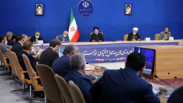 دولت و مجلس میتوانند گامهای ماندگاری برای رفع مشکلات مناطق مختلف بردارند دولت و مجلس میتوانند گامهای ماندگاری برای رفع مشکلات مناطق مختلف بردارند