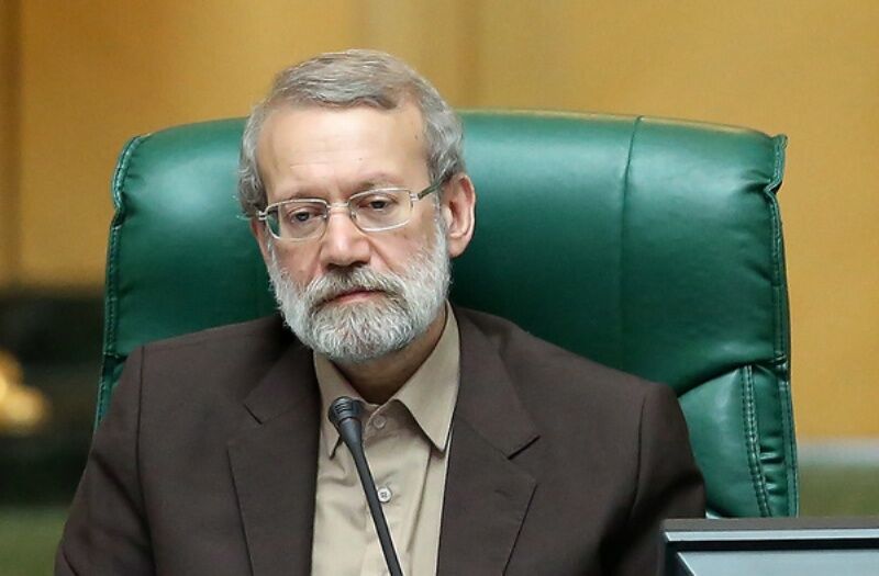 مواضع مبهم ‌‌اصول‌گرایان درباره لاریجانی