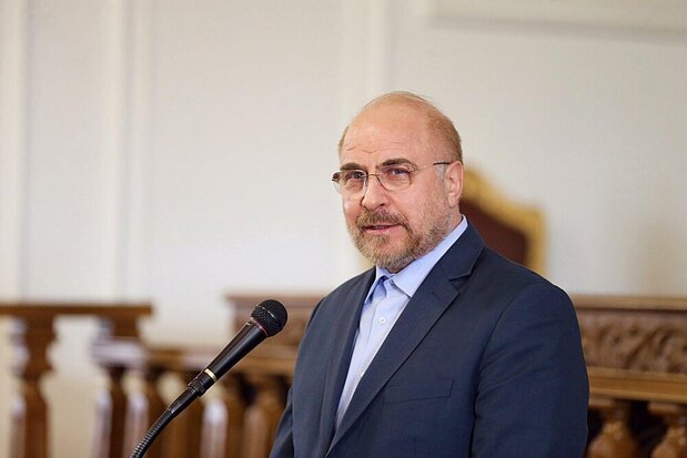 قالیباف: حاج قاسم سیدالشهدای مدافعین حرم و قهرمان ملی ماست