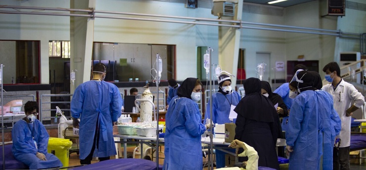 وضعیت از مرز بحران هم گذشته؛ فاجعه بزرگ کرونایی در راه است وضعیت از مرز بحران هم گذشته؛ فاجعه بزرگ کرونایی در راه است