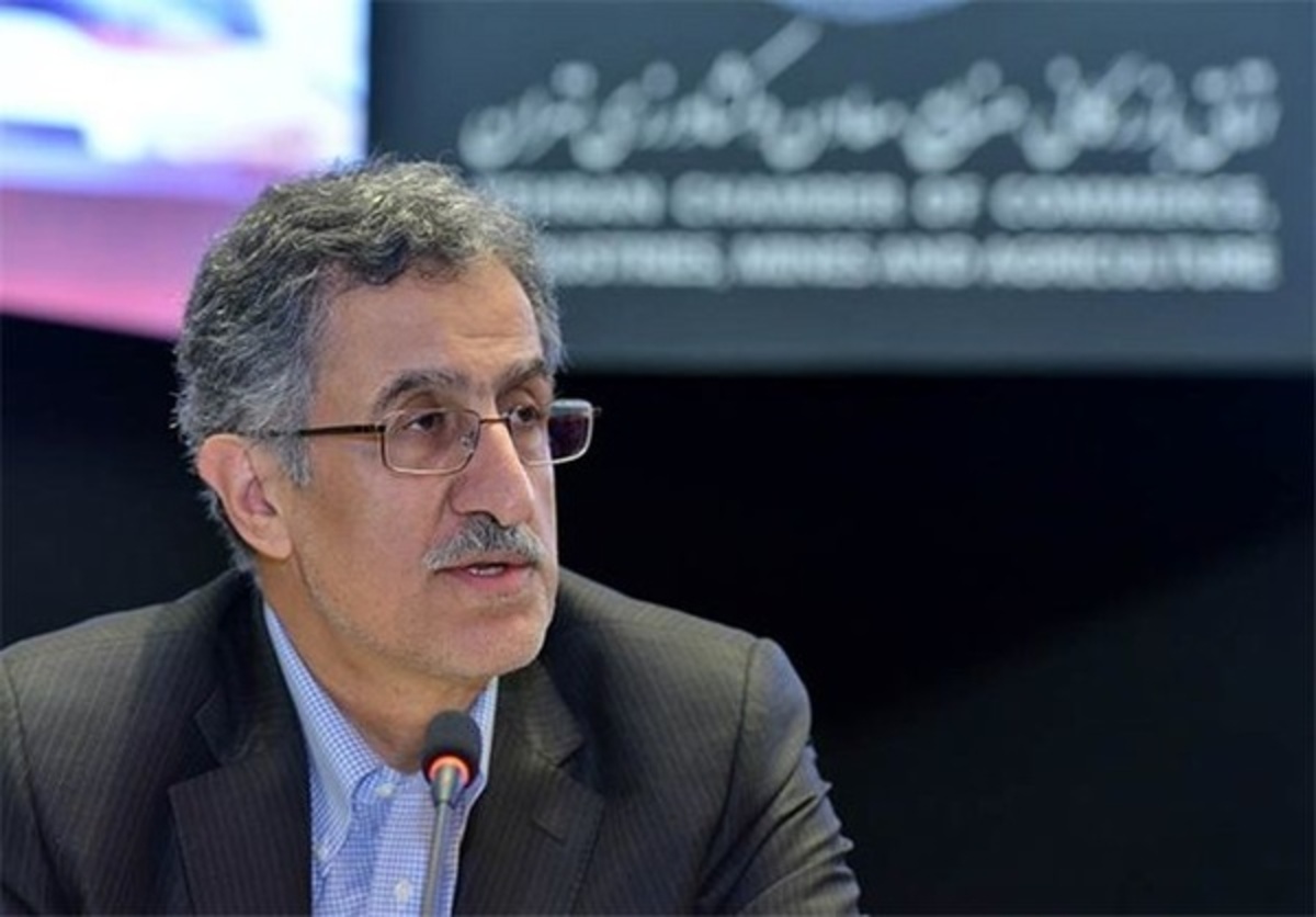 رئیس اتاق بازرگانی: وزارت بهداشت مانع واردات ۶ میلیون دوز واکسن در فروردین شد