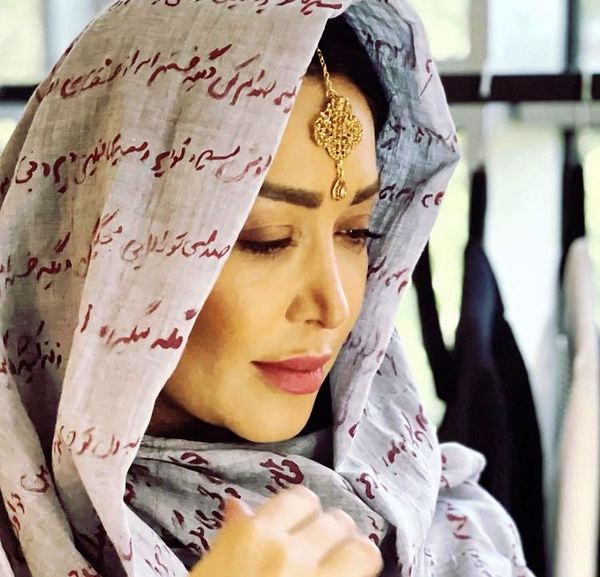 لباس هندی سارا منجزی پور 