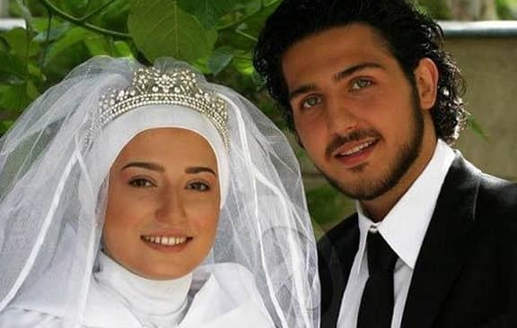 چهره بی آرایش نگار جواهریان درلباس عروسی چهره بی آرایش نگار جواهریان درلباس عروسی