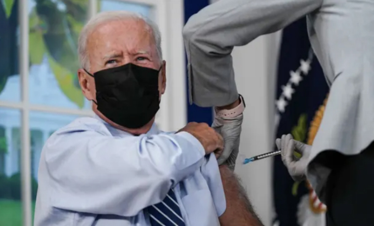 آغاز تزریق دوز سوم واکسن کرونا در آمریکا آغاز تزریق دوز سوم واکسن کرونا در آمریکا