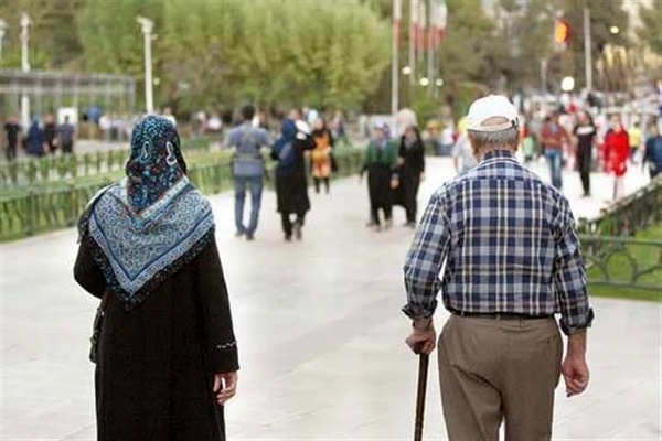 پابرجا ماندن کاهش حقوق بازنشستگی دختران فاقد سرپرست/ «صندوق‌ تامین اجتماعی نیروهای مسلح» رسیدگی کند