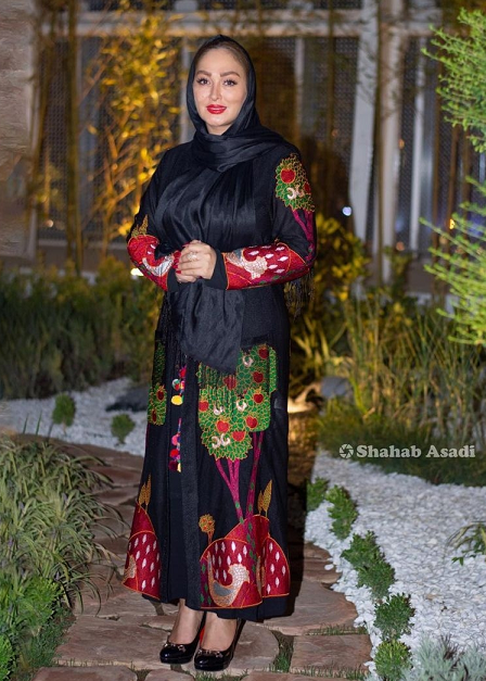 استایل خاص الهام حمیدی با مانتویی مانند دفتر نقاشی + عکس استایل خاص الهام حمیدی با مانتویی مانند دفتر نقاشی + عکس