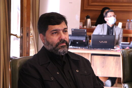 آیا سخنگوی شورای شهر حرف خود را درباره پادشاه ایرانی پس گرفت؟/ عکس