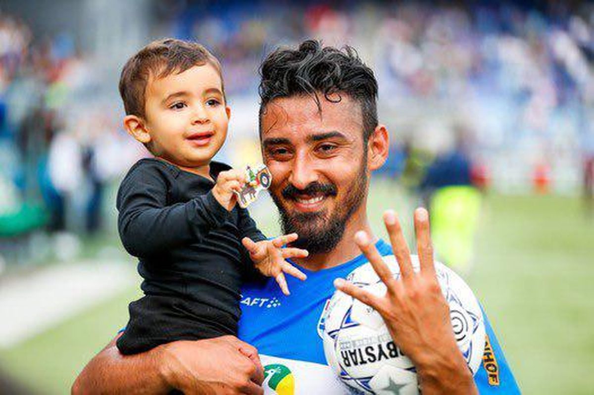 سرمربی تراکتور به گوچی چراغ سبز نشان می دهد ؟ سرمربی تراکتور به گوچی چراغ سبز نشان می دهد ؟