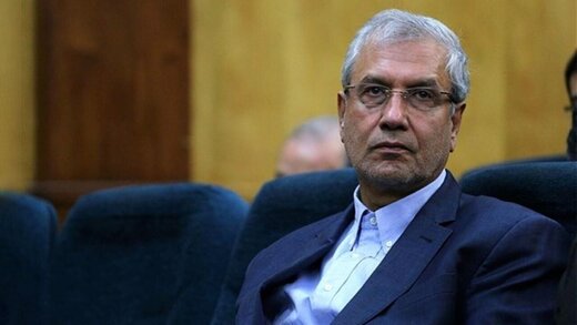 علی ربیعی: این روزها صداوسیما و برخی روزنامه‌ها، خبرگزاری‌ها و کانال‌ها از یک جا خط می‌گیرند.