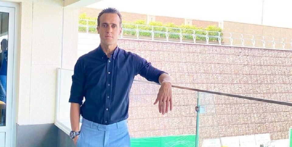 دیدار فرهاد مجیدی با یک پرسپولیسی دیدار فرهاد مجیدی با یک پرسپولیسی