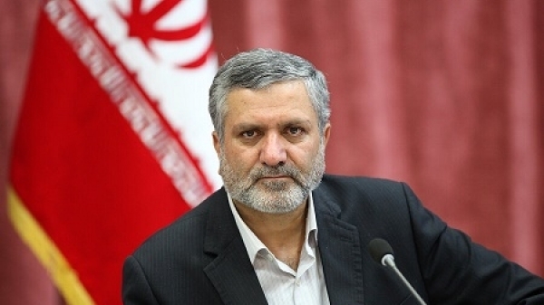 وزیر کار: دستمزد کارگران برای ۱۴۰۲ در جلسه آتی شورای کار تعیین می‌شود