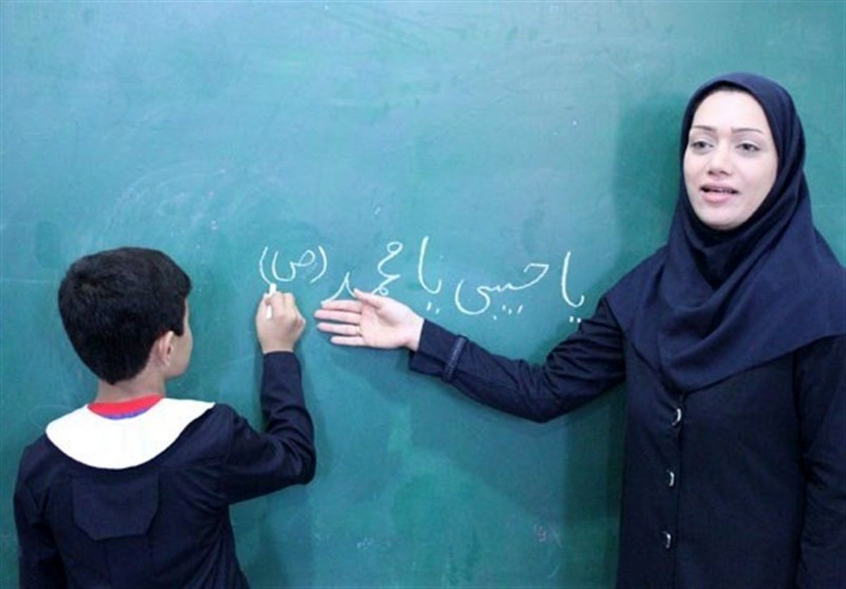 تذکر به رئیس‌جمهور درباره پرداخت معوقات معلمان حق‌التدریس و نیروهای خریدخدمت
