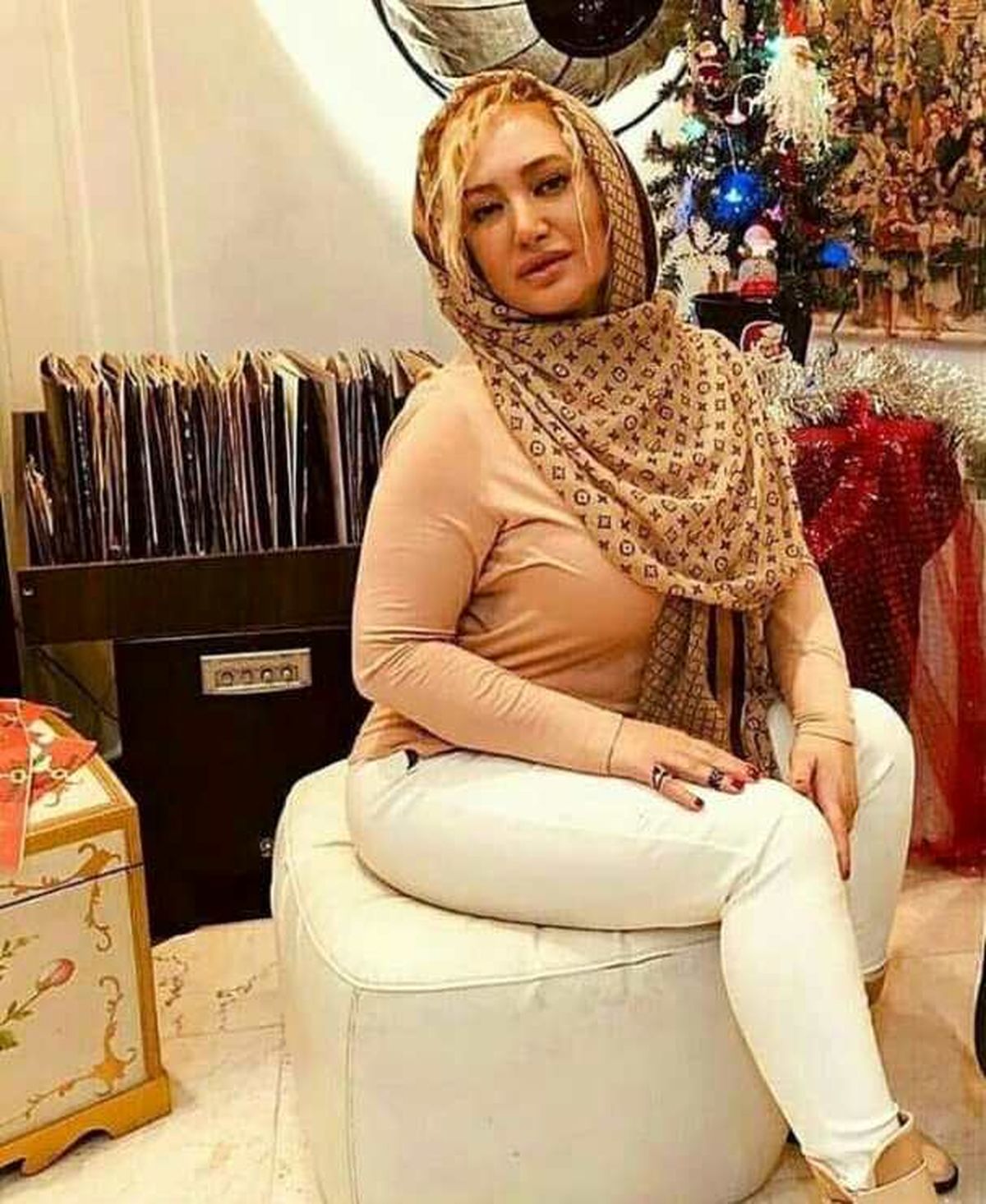 استایلهای عجیب صبا کمالی در طبیعت + عکس استایلهای عجیب صبا کمالی در طبیعت + عکس