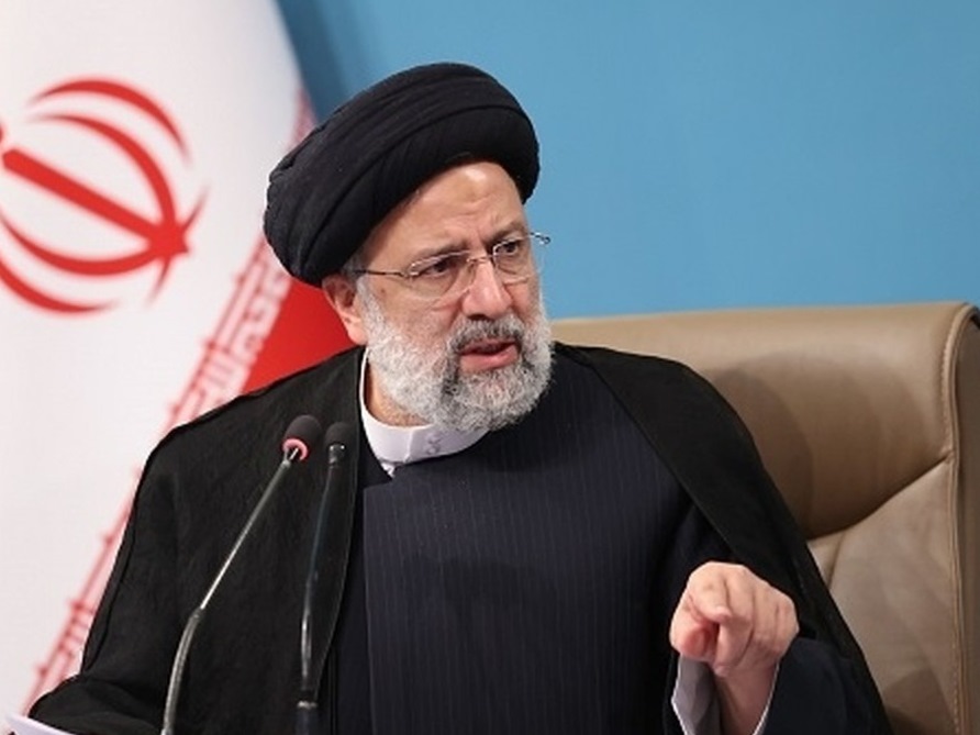 رئیسی: نباید با انتشار برخی گزارش‌های غیر مستند در رسانه‌ها مردم را نگران کرد / هر حرف یا اقدامی که باعث ناامیدی مردم شود خط قرمز ماست
