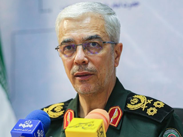 در روز‌های گذشته دشمنان به واسطه یک بهانه کوچک، توطئه و فتنه بزرگی را علیه انقلاب رقم زدند تا مسیر پیشرفت کشور را کند و ناهموار کنند
