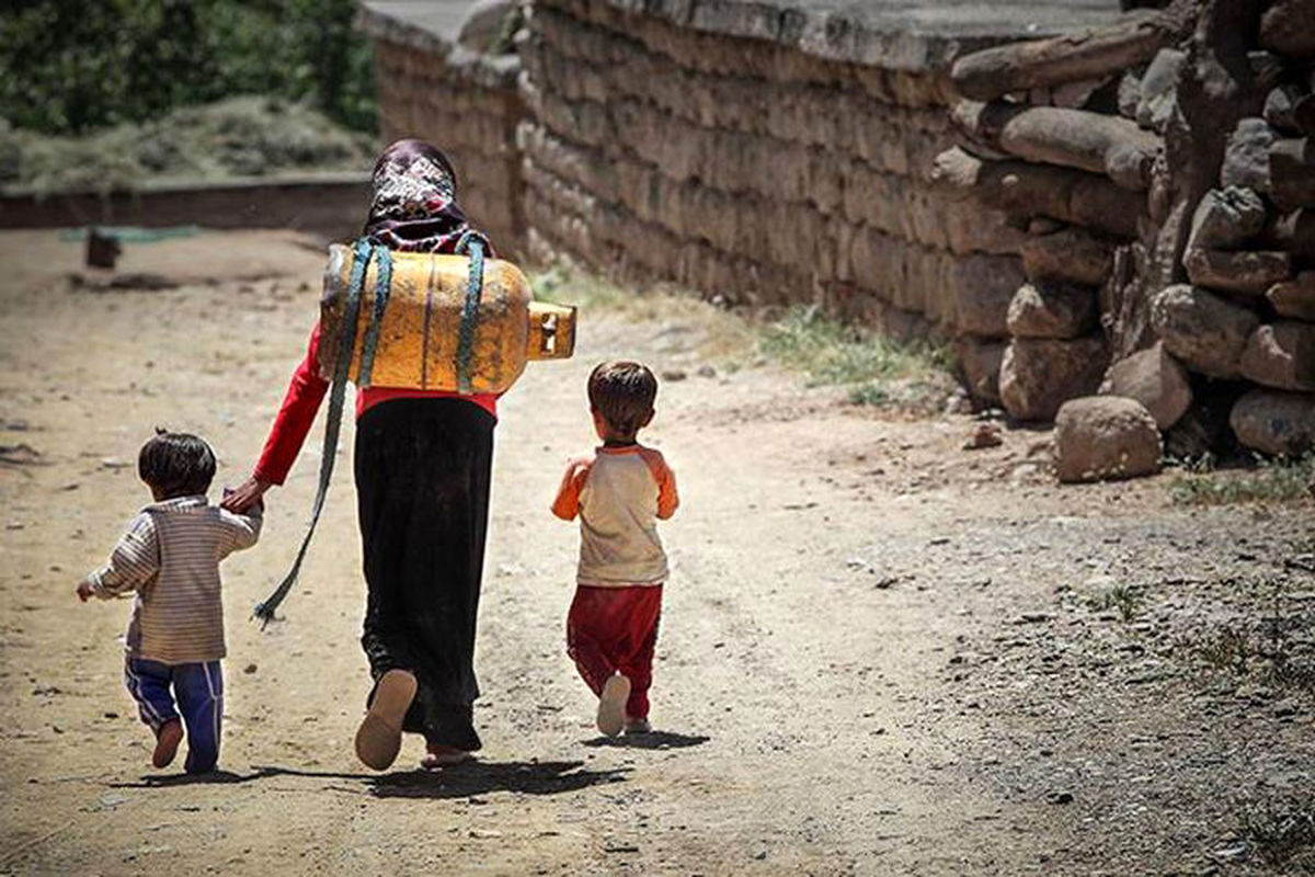۶۵ میلیون ایرانی دچار فقر مطلق یا نسبی هستند