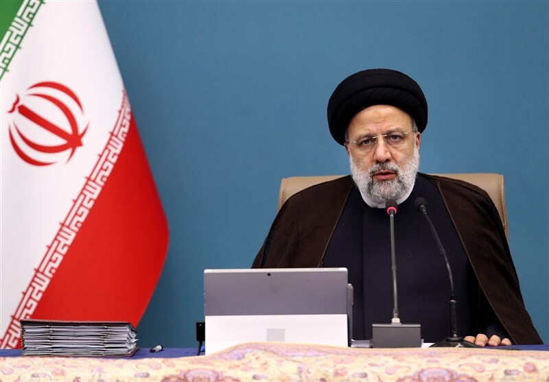 رئیسی: دولت مصمم است مسیر پیشرفت را با قوت ادامه دهد؛ این حرکت با آشوبها و فضاسازیها متوقف نمیشود رئیسی: دولت مصمم است مسیر پیشرفت را با قوت ادامه دهد؛ این حرکت با آشوبها و فضاسازیها متوقف نمیشود