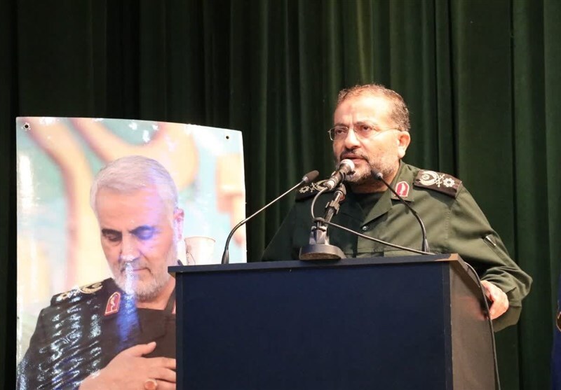 فرمانده بسیج: فقط ۴ کشور دنیا تحت سلطه و پیرو سیاست‌های دیگر کشور‌ها نیستند: چین، آمریکا، روسیه و ایران اسلامی؛ گرچه ما آمریکا را هم کشوری در لابی صهیونیست می‌بینیم