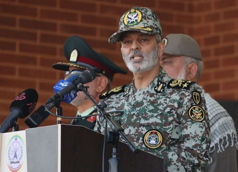 فرمانده ارتش: دشمنان توانستهاند خرمشهرهایی را فتح کنند؛ ما باید تلاش کنیم این خرمشهرها را آزاد کنیم / هدف نهایی شان تجزیه است فرمانده ارتش: دشمنان توانستهاند خرمشهرهایی را فتح کنند؛ ما باید تلاش کنیم این خرمشهرها را آزاد کنیم / هدف نهایی شان تجزیه است