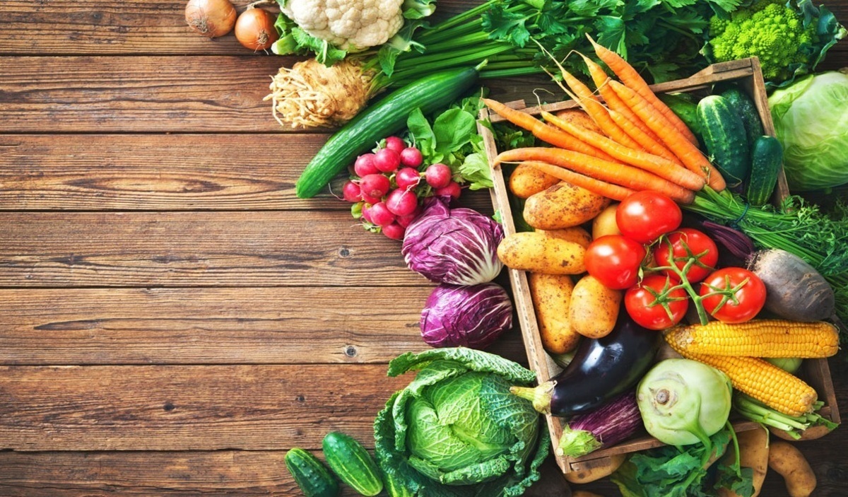 بیماریهایی که با سبزیها و میوهها درمان میشوند بیماریهایی که با سبزیها و میوهها درمان میشوند