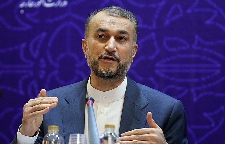 امیرعبداللهیان: رئیس سازمان انرژی اتمی ایران در سفر به وین با گروسی در خصوص نقشه راهی برای پاسخ به سوالات آژانس به توافق رسیدند / حدود سه هفته پیش بر سر چگونگی تبادل زندانیان با امریکا توافق کردیم
