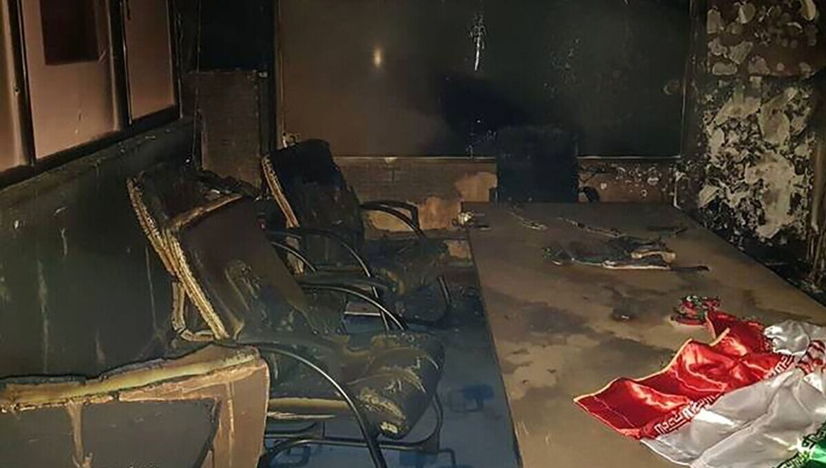پشت پرده آتش سوزی دفتر بسیج دانشجویی دانشگاه شریف پشت پرده آتش سوزی دفتر بسیج دانشجویی دانشگاه شریف