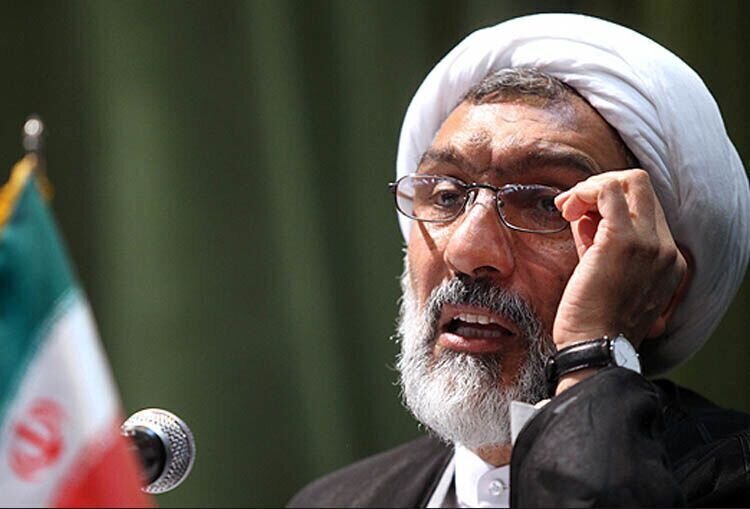 با دانشجویان با ادب و نزاکت صحبت شود/ جامعه ایران تحول همه جانبه اجتماعی نیاز دارد/ دشمن دنبال فروپاشی ایران نیست