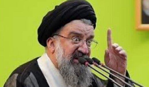 آیت‌الله خاتمی: به رئیس جمهور اعلام کردیم، سر می‌دهیم، اما نمی‌گذاریم حکم حجاب، روی زمین بماند/ به قوه قضائیه می‌گوییم، دست شما درد نکند