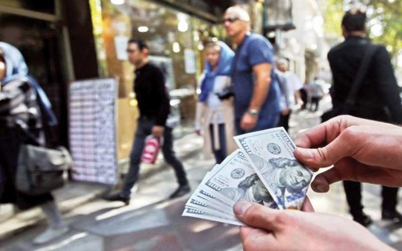 درآمد ۳۰ میلیونی دلال ارز در هر روز!