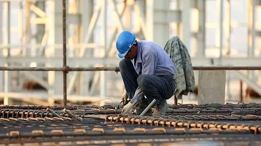 اعلام حداقل حقوق کارگران در سال ۱۴۰۳ / فرمول محاسبه حقوق مشخص شد اعلام حداقل حقوق کارگران در سال ۱۴۰۳ / فرمول محاسبه حقوق مشخص شد