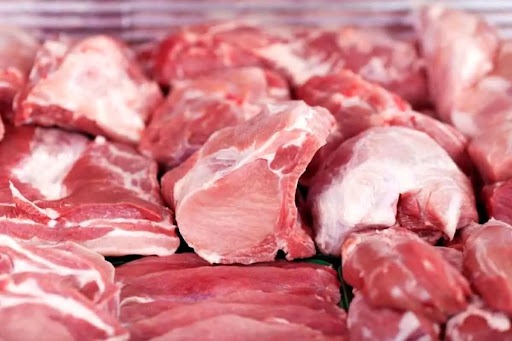 قیمت واقعی گوشت چقدر است؟/ وفور گوشت منجمد وارداتی ۳۰۰ هزار تومانی در بازار