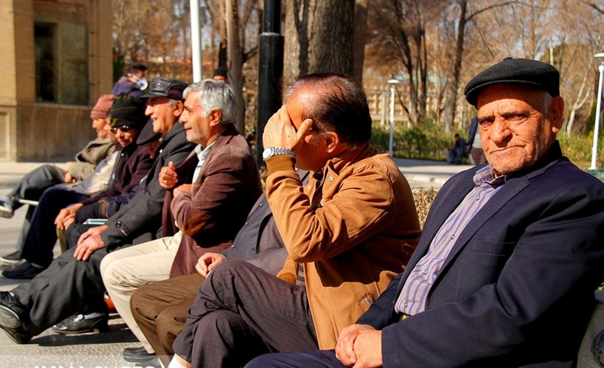 پاداش بازنشستگان تا چند روز دیگر پرداخت می‌شود؟