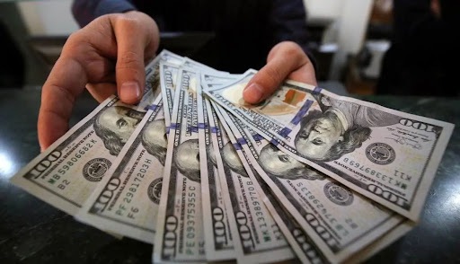پیش بینی قیمت دلار تا پایان سال / دلار کف جدید خود را شناخت