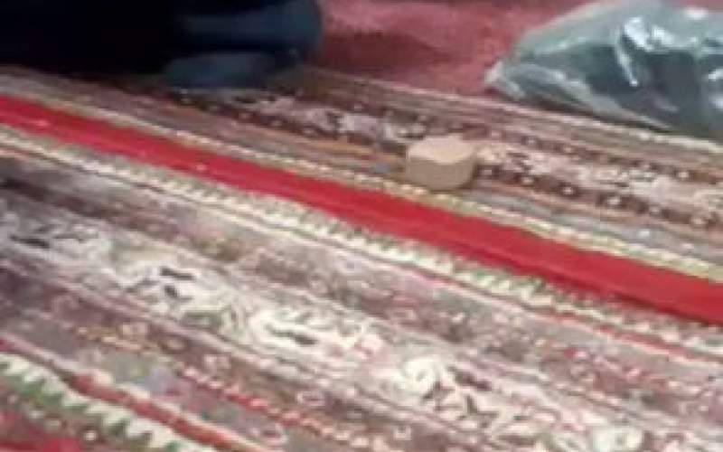 وایرال شدن شعرخوانی اعتراضی پیرمرد در مسجد