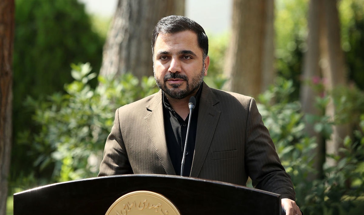 وزیر ارتباطات: باید با افراد متخلف و مدیران پلتفرم‌ها و هنجارشکنانی که به قانون تمکین نمی‌کنند برخورد شود / نباید پلتفرمی را مسدود کرد