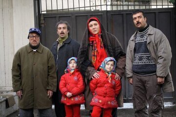 اعتراض کیهان به ساخت فصل جدید سریال «پایتخت»؛ محسن تنابنده داعیه تقابل با حاکمیت را دارد اعتراض کیهان به ساخت فصل جدید سریال «پایتخت»؛ محسن تنابنده داعیه تقابل با حاکمیت را دارد