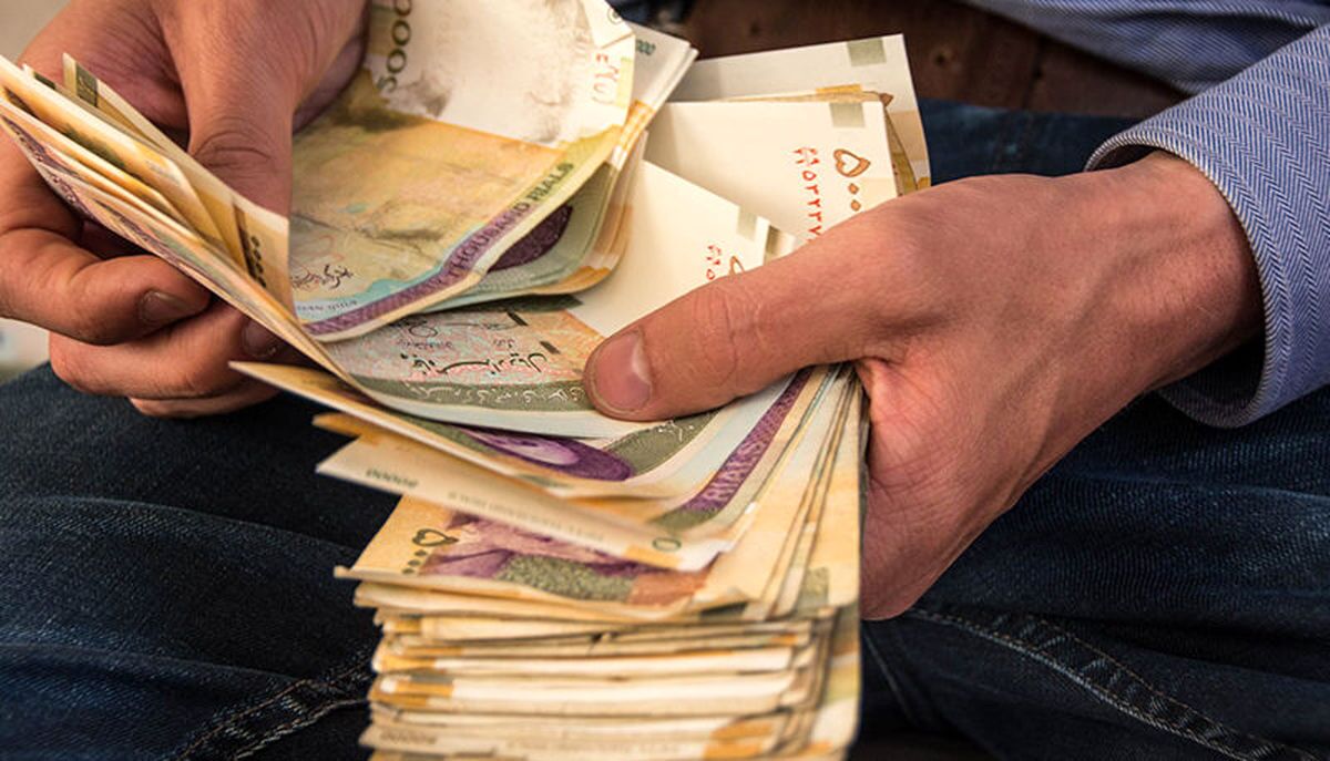 عیدی کارگران برای سال ۱۴۰۲ اعلام شد عیدی کارگران برای سال ۱۴۰۲ اعلام شد