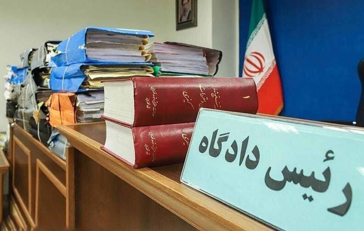 اختلاس عجیب در قم ؛ پرداخت وام ازدواج به ۱۲۲ زوج پیر / مدیر بانک رمز ارز رشوه می‌گرفت
