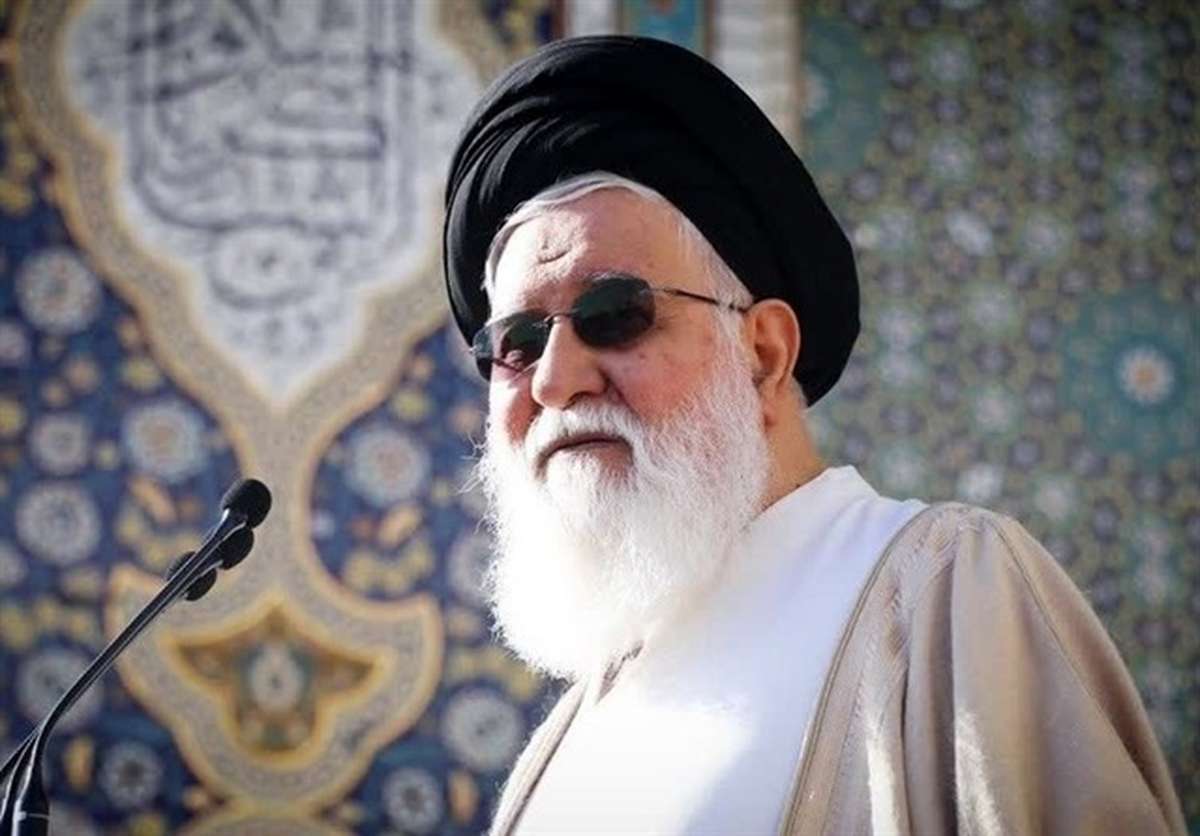 نسخه پیچی جدید علم الهدی برای حجاب: بی‌حجابی، مصداق همکاری با دشمن اسلام و ایران است / نباید اجازه بدهید شرافت شما با تجاهر به یک فسق در جامعه زیر سوال برود