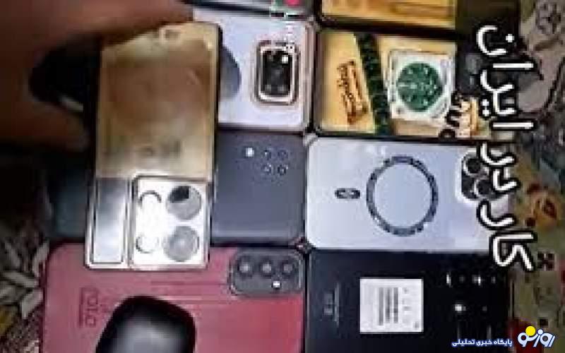 ویدیوی زورگیر افغانی از گوشیهای مردم ایران! ویدیوی زورگیر افغانی از گوشیهای مردم ایران!