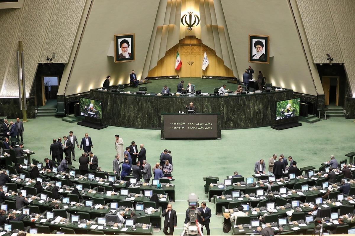 حمله تند نماینده مجلس تهران به تندروهای مجلس حمله تند نماینده مجلس تهران به تندروهای مجلس