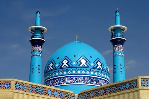 لحظه هولناک فرو ریختن مناره یک مسجد در اثر طوفان