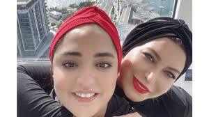 طبیعت گردی فریبا نادری و نرگس محمدی در جنگل های بلگراد استانبول | استایل شیک بازیگران سریال ستایش