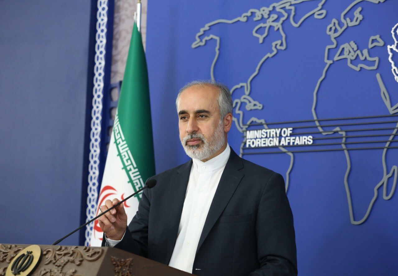سخنگوی وزارت خارجه: مقامات ذی‌ربط احضار سفیر سوئیس به سپاه را تکذیب کردند / سوئیس مهمترین کانال تبادل پیام دیپلماتیک بوده / نمی‌توانم تبادل پیام بین ایران و آمریکا از سوی ترکیه را تایید کنم
