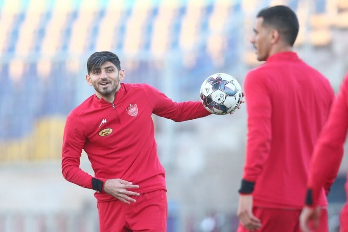 مقصد جدید ستاره پرسپولیس؛ بمب نقل و انتقالات در اصفهان منفجر میشود؟ مقصد جدید ستاره پرسپولیس؛ بمب نقل و انتقالات در اصفهان منفجر میشود؟