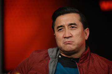 خداداد عزیزی عزادار شد خداداد عزیزی عزادار شد